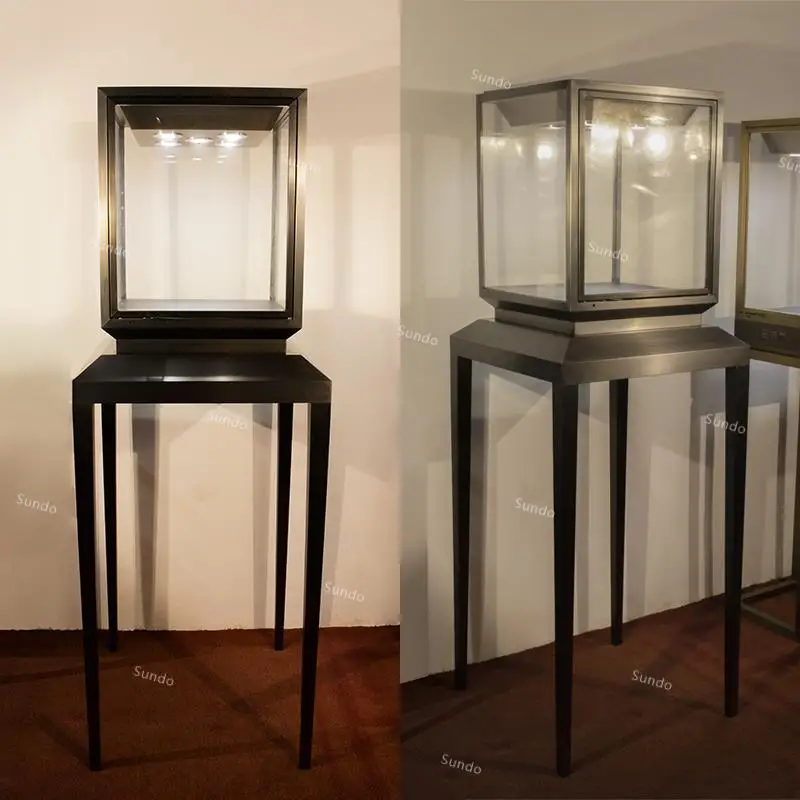 Custom high-end jewelry showcase LED light shop jewelry glass exhibition base jewelry display cabinet