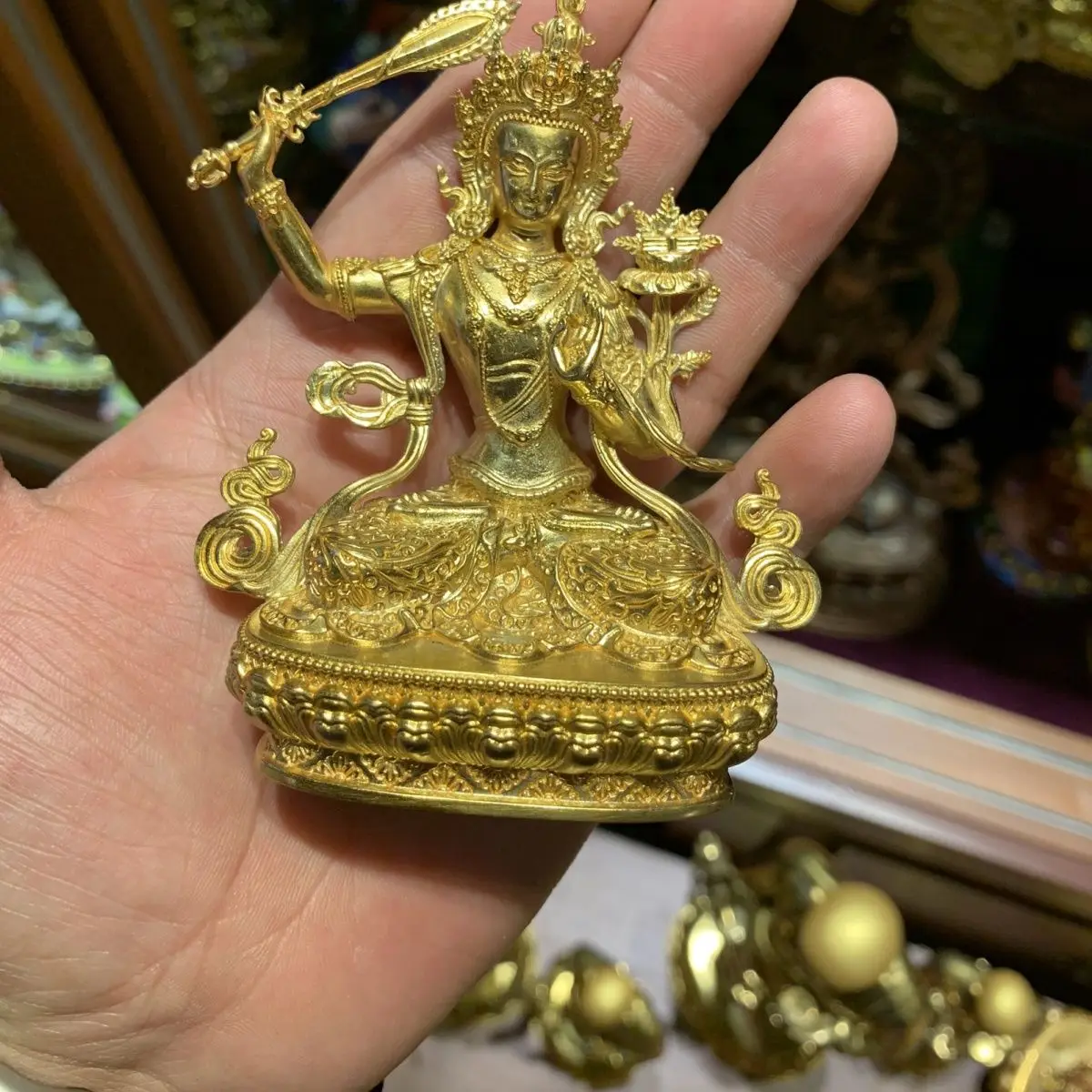 Tibetan Yellow God of Wealth 3 inches pure copper full gilt Buddha statue height 10cm Seiko bronze statue ornament Manjushri Bod