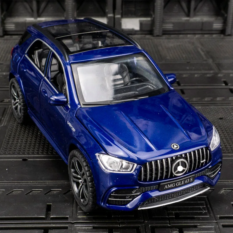 1:32 Mercedes Benz GLE 63S modelo de vehículo todoterreno de aleación, colección de accesorios de coche, puertas y capó de motor, maletero se puede abrir
