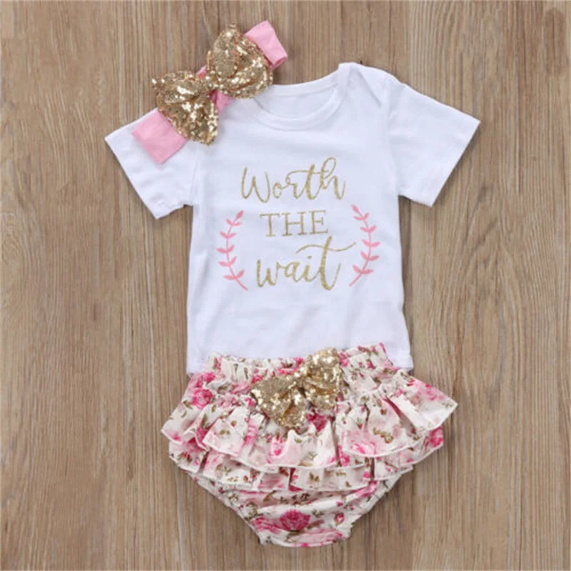 

Baby Girls Ruffled Short Sleeve Tops Floral Shorts with Headband Summer Clothes Set