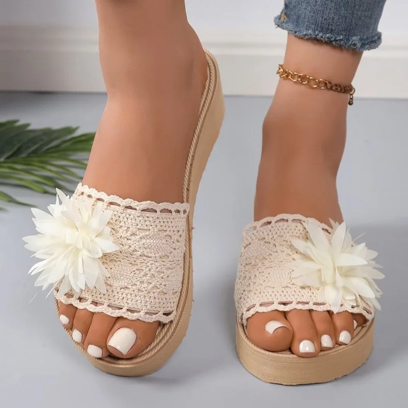 

Women's Fashion Trend Accessory Sunflower Anti-slip Wear Soft Sole Flat Flip Flops New Linen Flower Decor Flip Flops Plus Siz 41