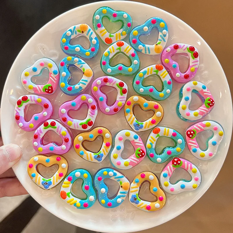 10pcs Cartoon hand-drawn graffiti heart-shaped through-hole acrylic loose beads diy handcrafted bracelets keychains phone chains