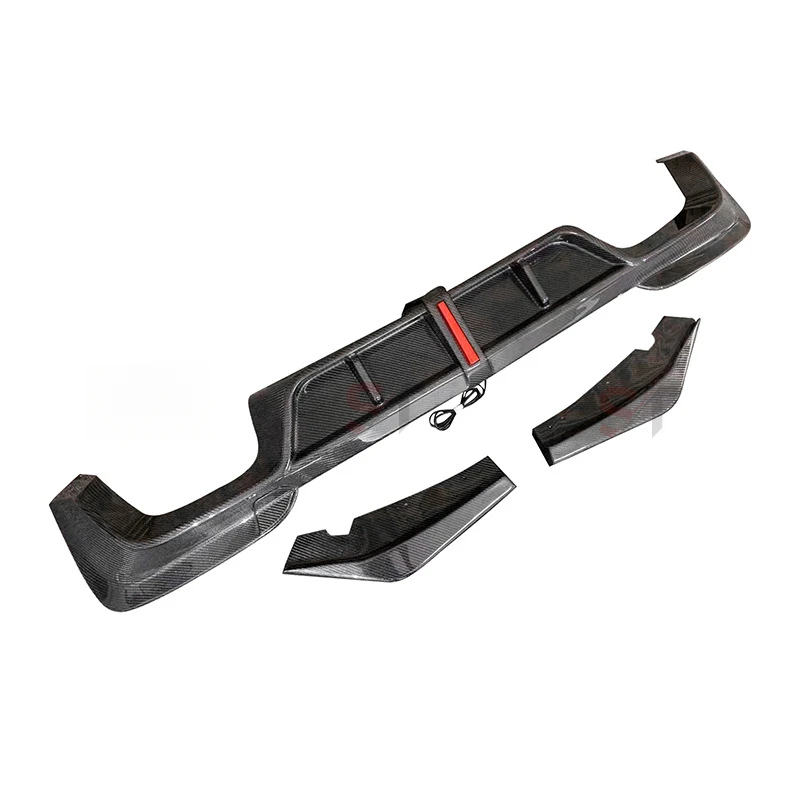 

Подходит для BMW X3M F97 2019-2021 годов, задний спойлер из карбона, модифицированный задний бампер с диффузором.