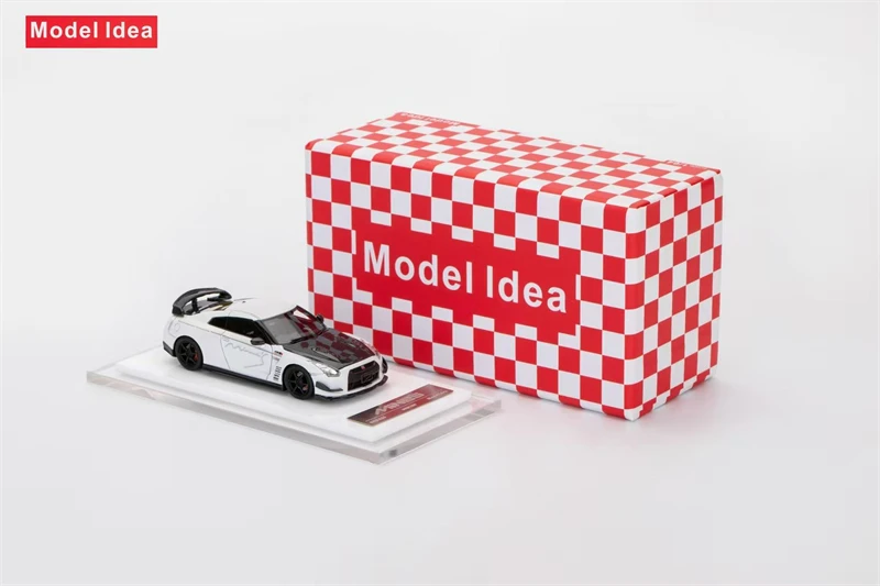 

Model Idea 1:64 GT-R R35 Mines White Carbon-Hood Limited299 Resin Collector's Vehicle Model Car