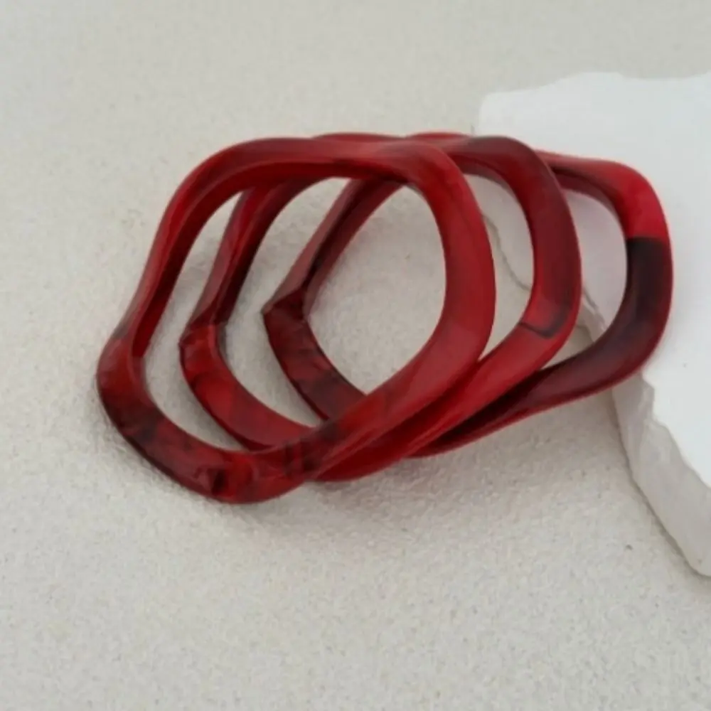 Elegant Geometry Resin Bracelet Wave Shape Smooth Exaggerated Bracelet Hand Jewelry Red Color Women Bangle Party