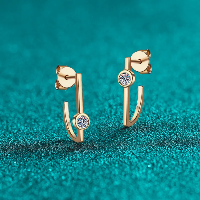 0.2ct Moissanite S925 Silver Stud Earring for Women Plated Pt950 Simplicity Lines Ear Studs Lover Gift Jewelry Wholesale