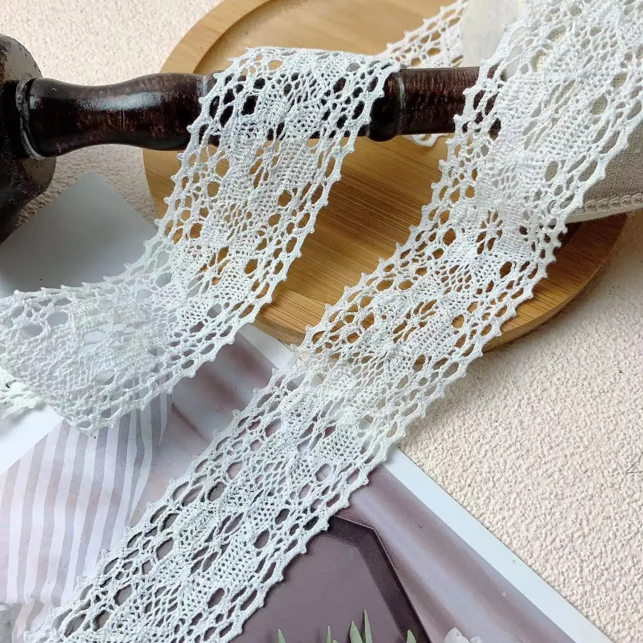 4CM Wide White Cotton Hollow Embroidered Stitched Lace Fabric Fringed Ribbon Dress Collar Cloth Trim DIY Crafts Sewing Supplies