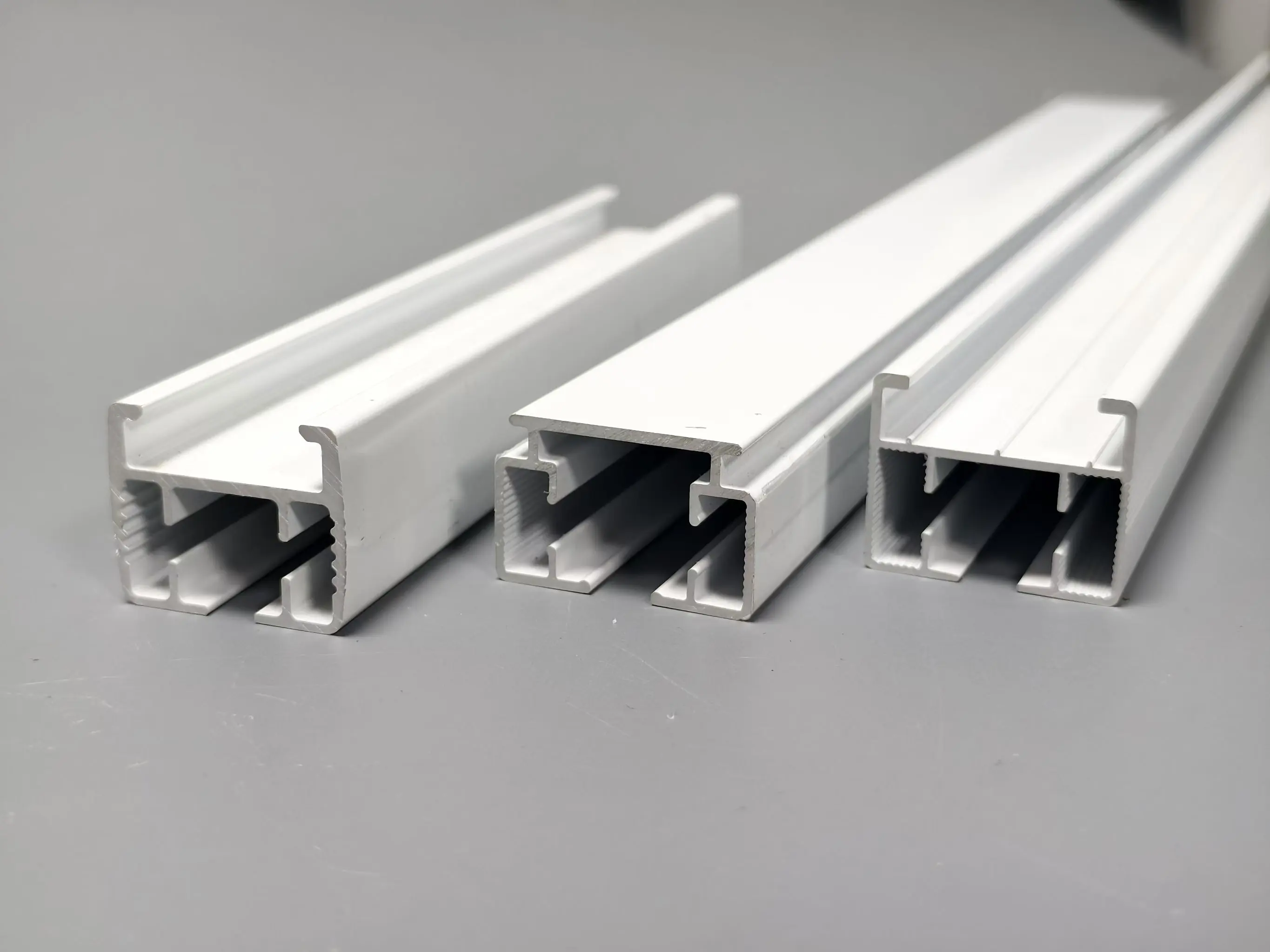 Mesin Pembengkok Manual Trietex Rel S Baru untuk Tirai Listrik