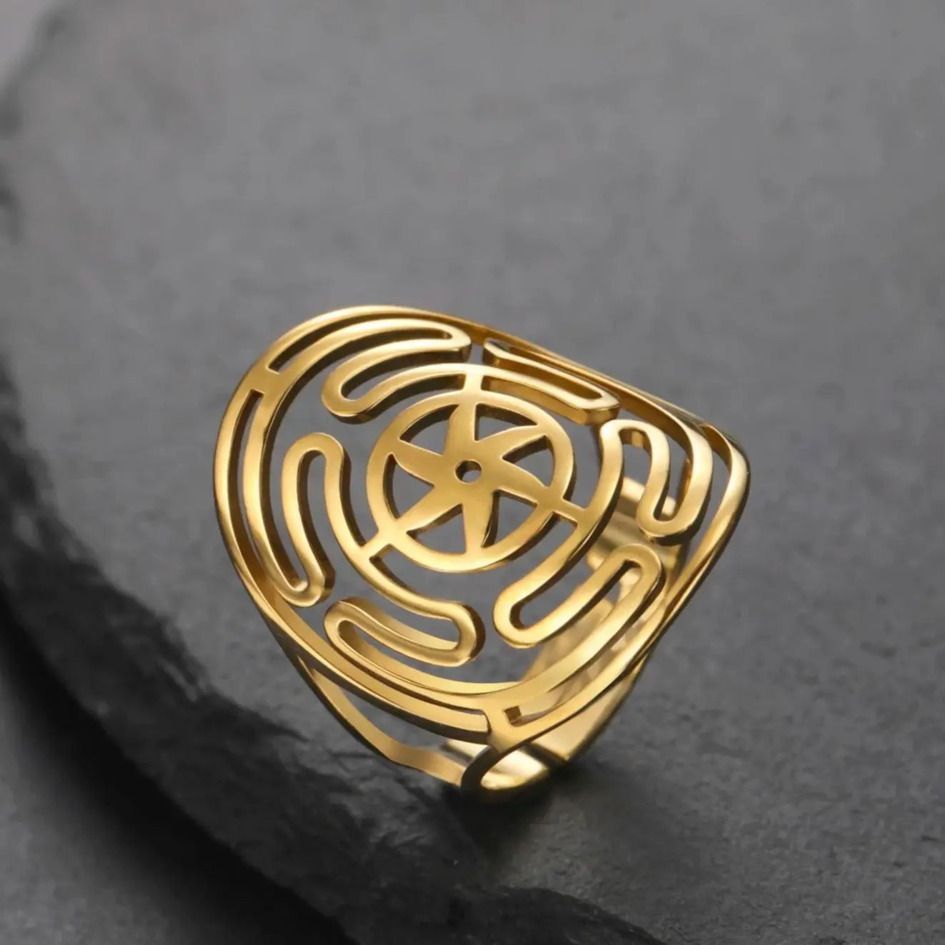 LIKGREAT Hollow Hecate's Wheel Ring for Women Triple Goddess Pagan Jewelry Stainless Steel Witchcraft Rings Wiccan Occult Symbol
