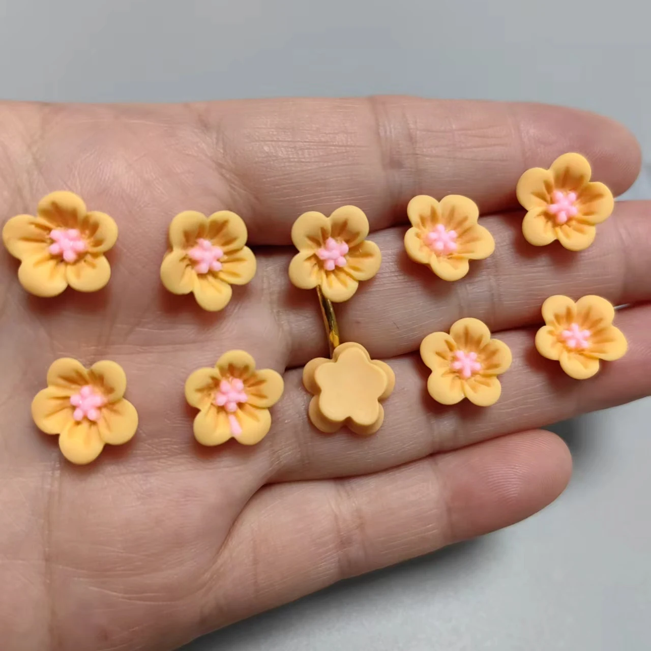 10Pcs Winter White Snowflake Yellow Pink Small Flowers Decorations Bow Tie Handcraft Diy Phone Case Nail Art Accessories Charm