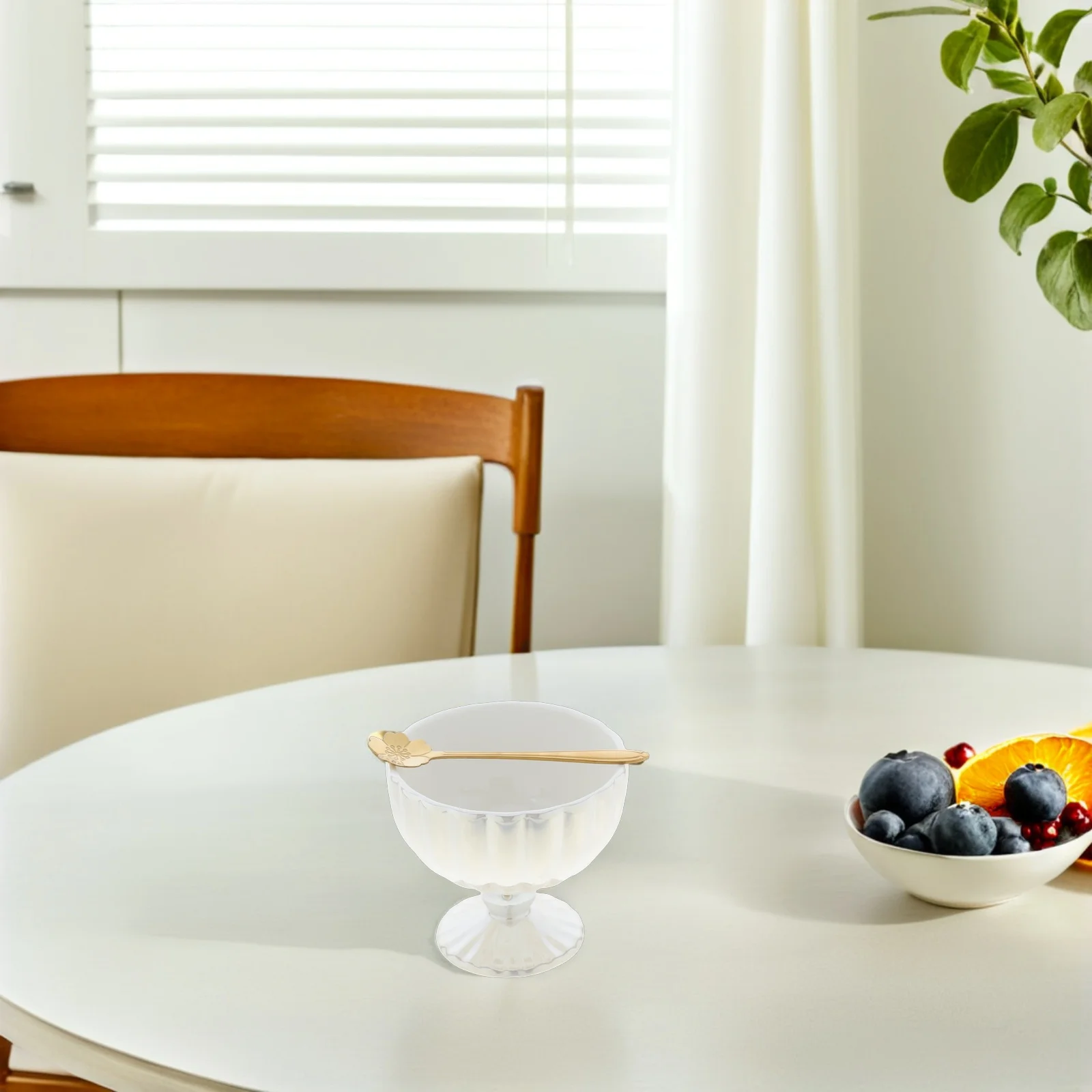 

Footed Ceramic Dessert Cup with Spoon High Capacity 340Ml for Ice Cream Pudding Cookies Mousse Fruit Salads Elegant Tabletop