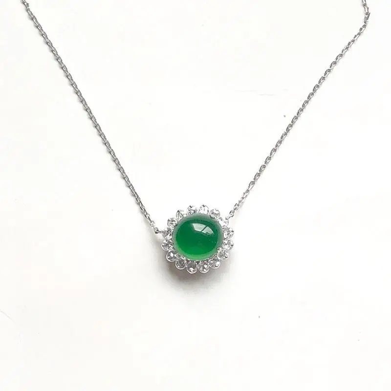 

Ice spicy yang green egg surface jade marrow necklace inlaid with simple temperament
