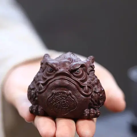 수제 이싱 보라색 점토 차 애완동물 - 행운의 용 두꺼비, 철빛 붉은 모래, 광택 마감, 부를 끌어들이는, 정통 다기