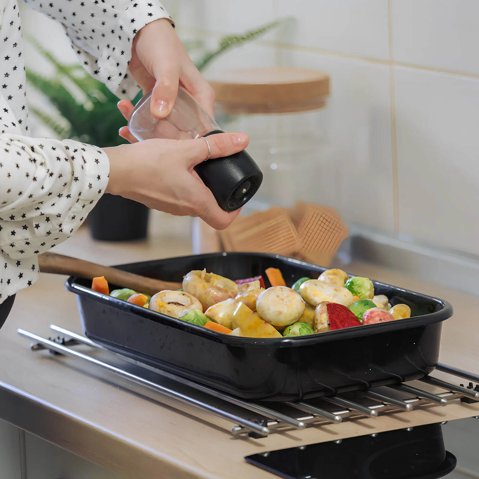

2 pcs Stainless Steel Trays Set Non-Stick Oven Roasting 18.5X13X1.2 26X18X1.5Cm Sheet Roasting Pans Ovens Sheet Pans For Oven
