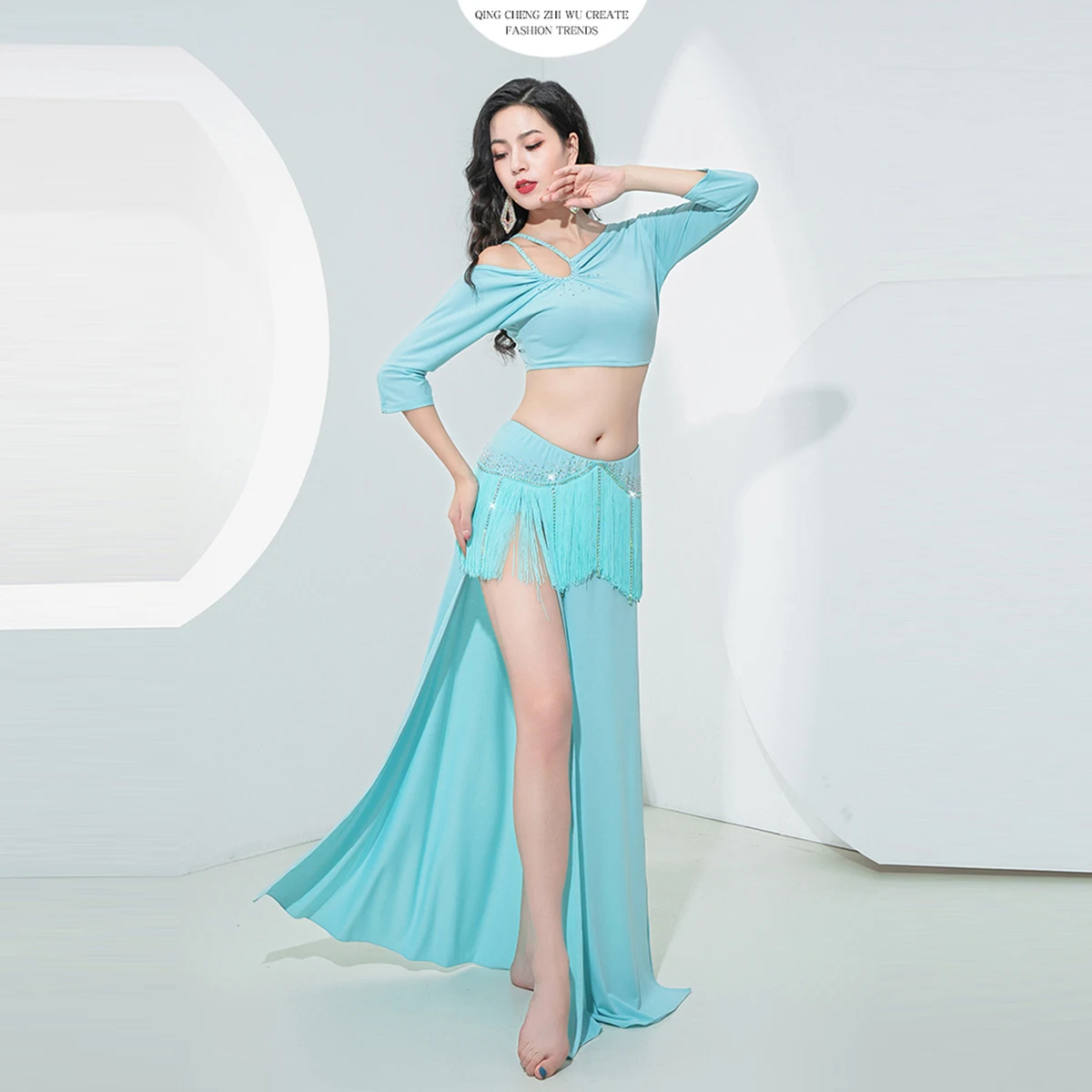 New Belly Dance Set Women's Dynamic Tassel Hot Diamond Split 2-piece Set Oriental Dance Practice Set Performance Clothing