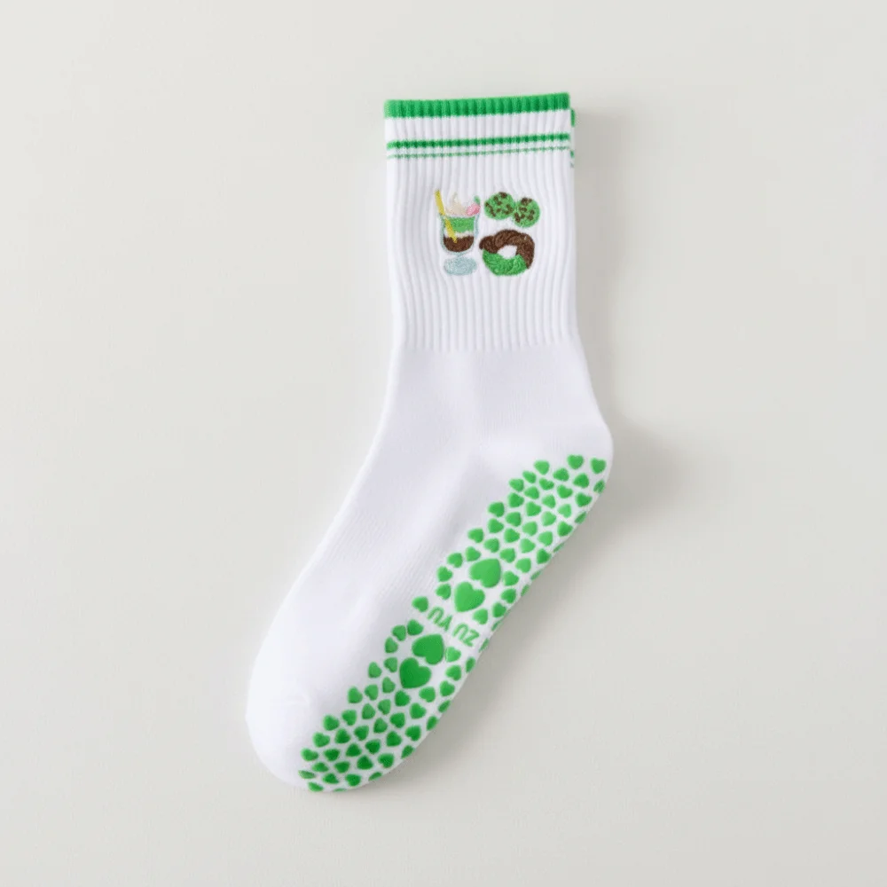 

New Cotton Pilates Socks Breathable Harajuku Street Yoga Socks Non-Slip Grip Sweat-absorbent Cherry Embroidery Socks