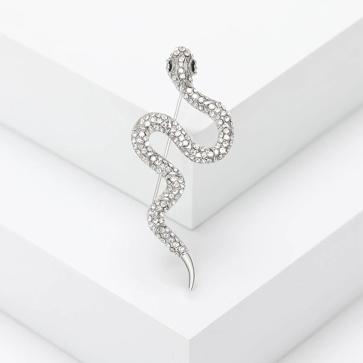 

New Rhinestone Snake Brooches for Women Unisex Shiny Glass Animal Pins Event Party Backpack Decoration Clothes Accessories