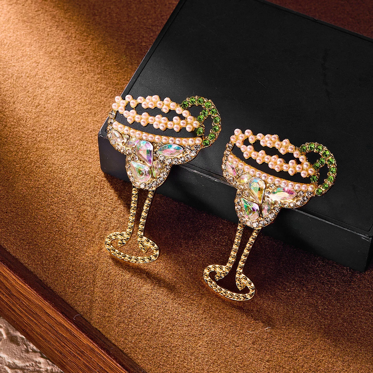 Vintage Full Rhinestone Wine Glass Earrings for Women Elegant Imitation Pearl Lemon Cup Earring Party Jewellery Accessories