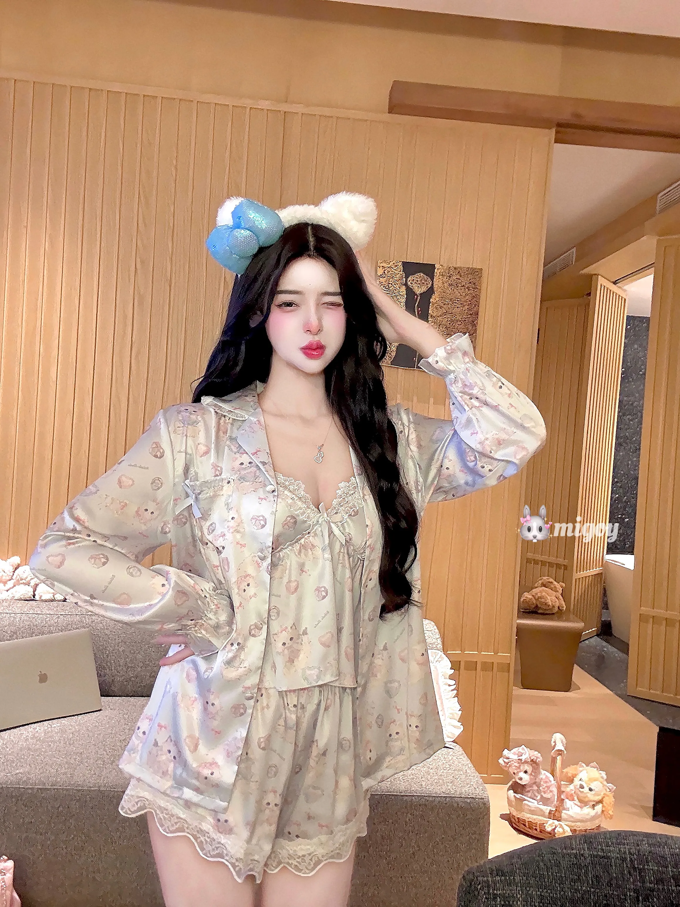 2025 New Four-piece Summer Sweet Girl Loungewear Set with Chest Pad Ice Silk Loose Casual Cool Suspender Pajamas