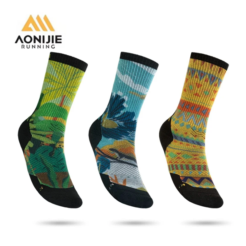 

AONIJIE Wool Sports Socks Men Women Breathable Sweat Absorption Comfortable Daily Marathon Hiking Climbing Running Socks E4847