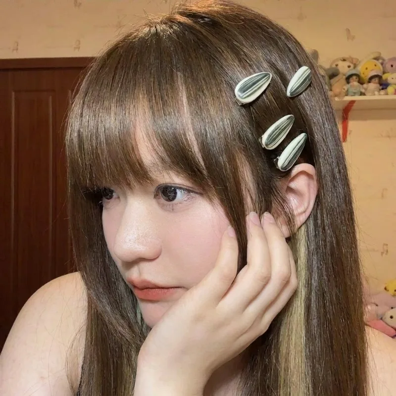 5/100pcs Sunflower Seed Hair Clips Funny Realistic Small Bangs Clip Novelty Hairpin for Women Girls Daily Party Photo Props Gift - view 2
