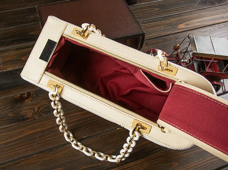 Personalized Adult Creative Bag Couples Cute Bus Shaped Irregular Shoulder Bag Ins Design Unisex Niche Acrylic Chain Handbag