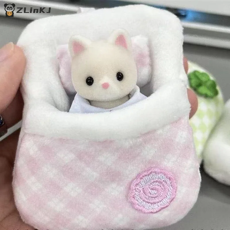 ▶1Pcs Cute Plush Four-leaf Clover Doll Bed 8*6*1CM Soft Sleeping Bag Mini Doll Room Decoration Furniture Doll Accessories