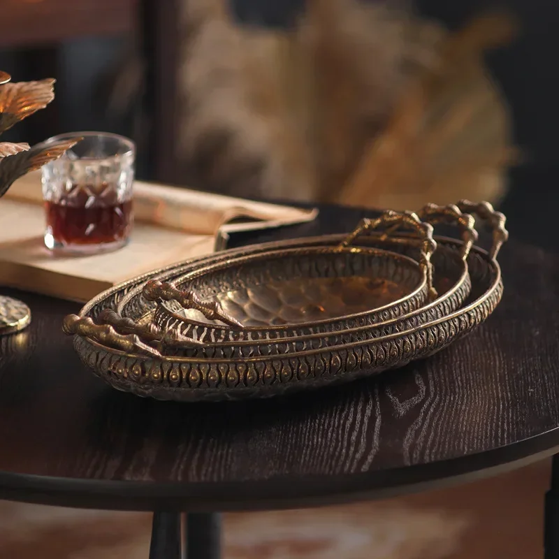 American retro wrought iron tray, bed and breakfast hotel decoration, gold handicrafts, creative desktop ornaments