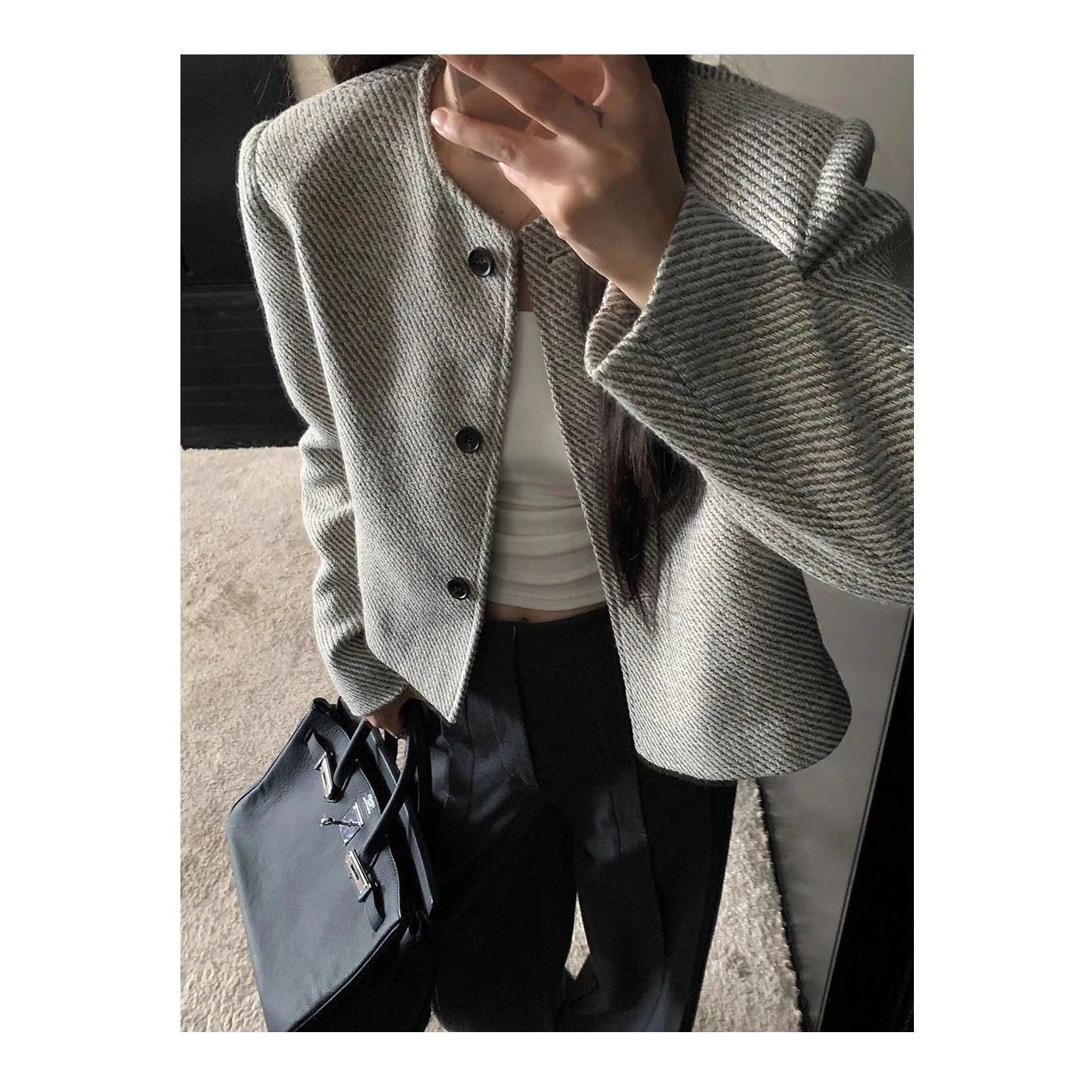 Elegant round Neck Single Row Loose Striped Outerwear Spring Autumn New Fashion Young Style Retro Perfume Wind Ladies Jacket