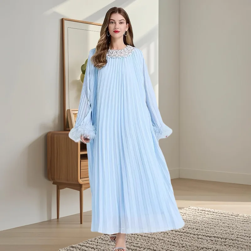 

Fashion Floral Design Lace-Up Top High-Waisted Long Pleated Skirt Set