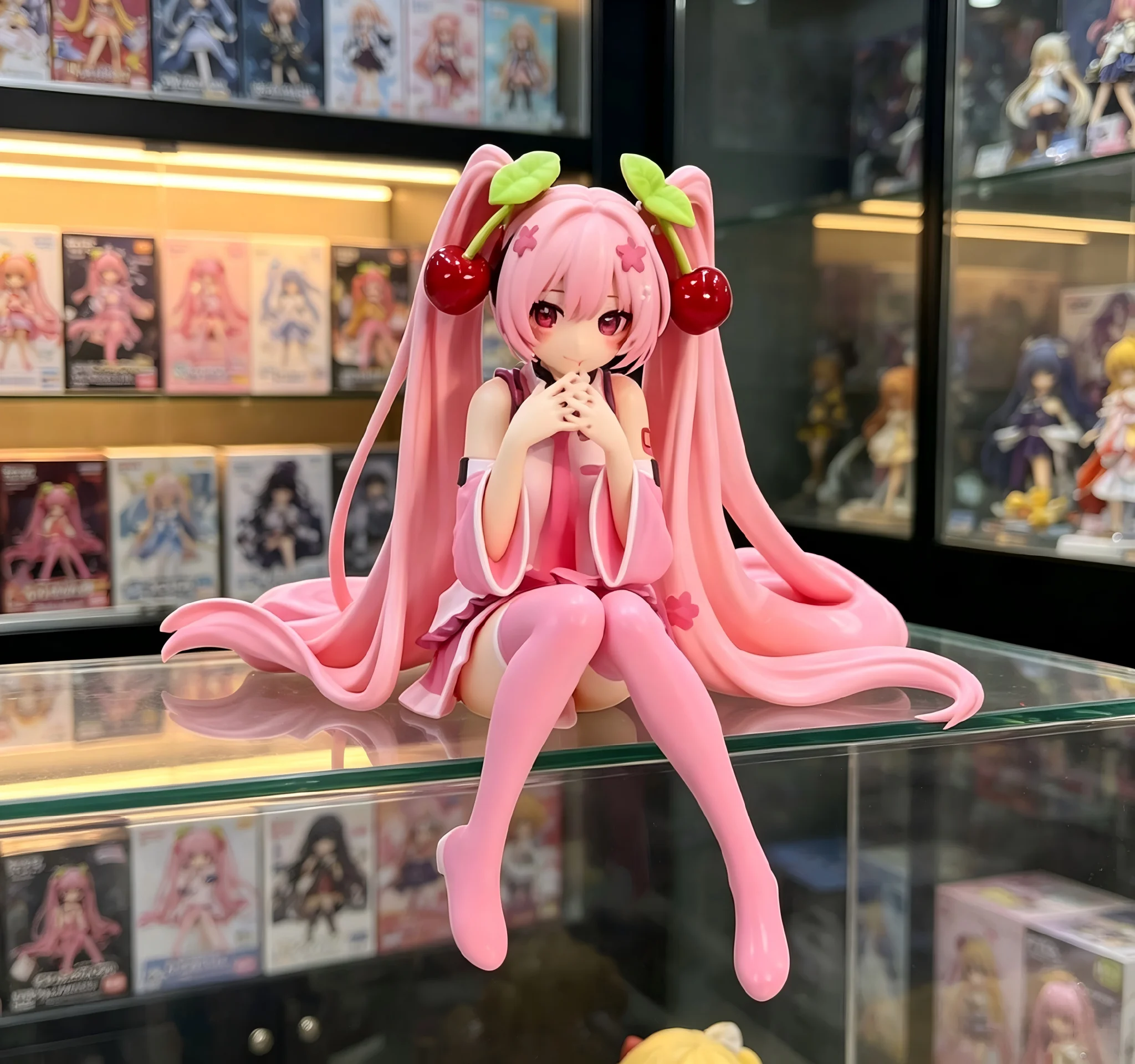 Sakura Hatsune Miku PVC Anime Figure, Pink Cherry Blossom Sitting Figurine, Cute Desktop Decoration Collectible Toy Gift