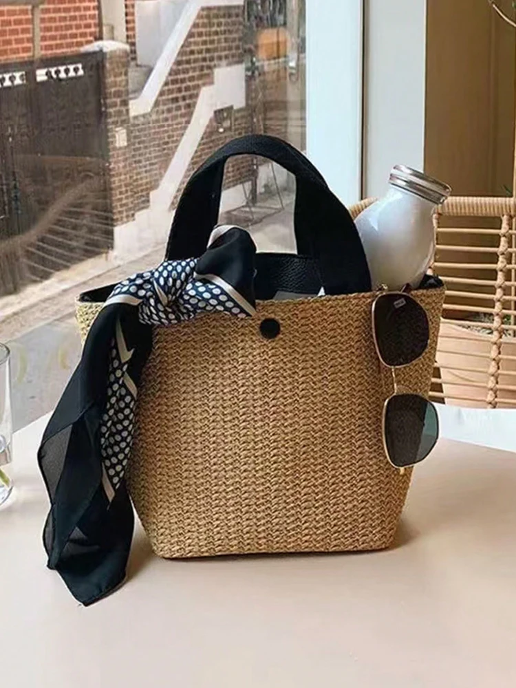 

2025 New Straw Woven Bag Summer Vacation Beach Bag Fashion Leisure Countryside Style Woven Bag Retro Leisure Handbag