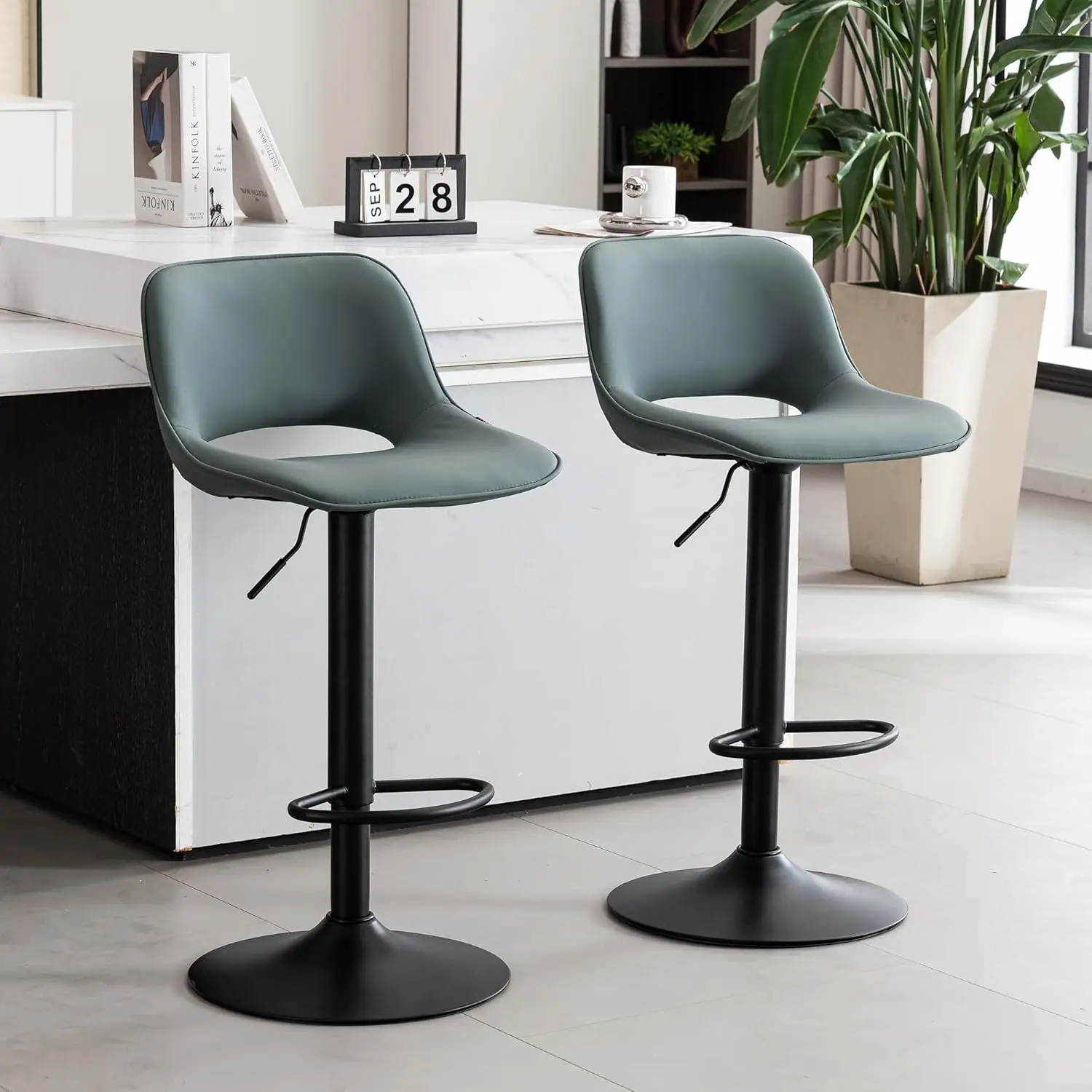 Bar Stools Set of 2 Modern Swivel Barstools, Adjustable Counter Height Bar Stools Faux Leather Upholstered Counter Stools，Green