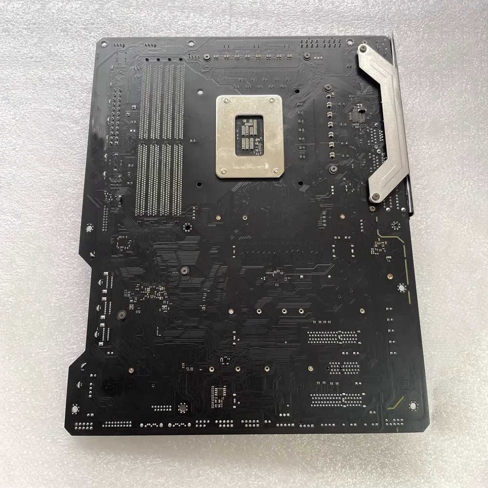 

Материнская плата 12-го поколения M.2 Z690 EXTREME