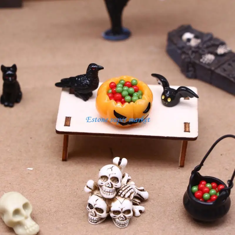 090B Miniature Elf Door Pumpkin Set For Dollhouses Halloween Village Display Resin Craft Tabletop Decors