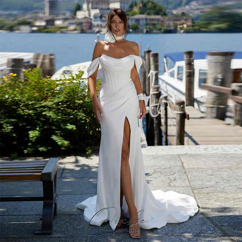 QICHE モダンなビーズプリーツマーメイドウェディングドレスオフショルダーオープンバックハイスリットボートネック Vestidos De Novia カスタマイズ