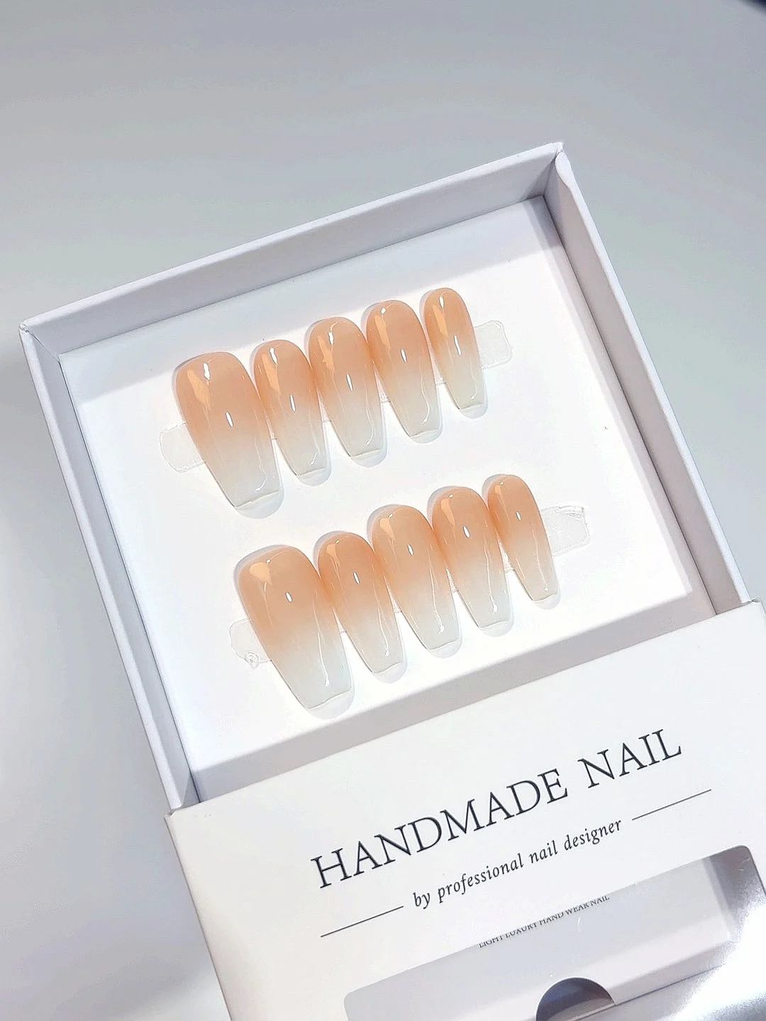 

Nude Ombre Glossy Press on Nails - Handmade Elegant Gradient False Nails for Women（A010）