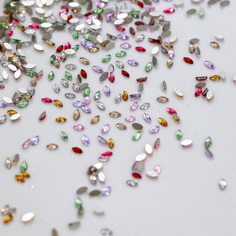 50 個 1.5*3 ミリメートルネイルアートラインストーンガラスクリスタルミニフラットバック馬の目 DIY マニキュア装飾ダイヤモンド