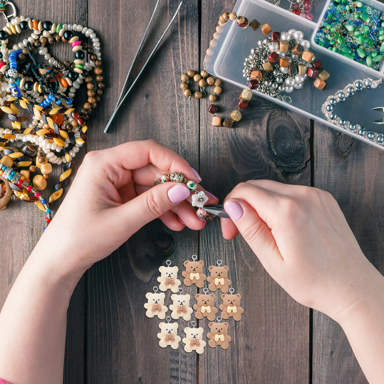 24 pezzi di ciondoli a forma di orso in resina piccoli gioielli fai da te ciondolo per portachiavi collana braccialetto ciondoli artigianali per la creazione di gioielli