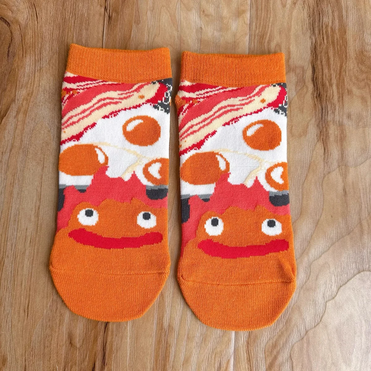 انمي ياباني الكرتون رمادي القط الجوارب لطيف Calcifer الجوارب القصيرة جيجي الجوارب هدايا عيد ميلاد للفتيات حجم Eu35-40