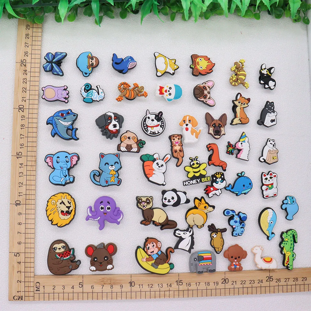 1PCS PVC Shoe Charms Kawaii Lion Cat Squirrel Rabbit Shark Alligator Whale Watermelon Carrot Garden Shoes Button Decorations