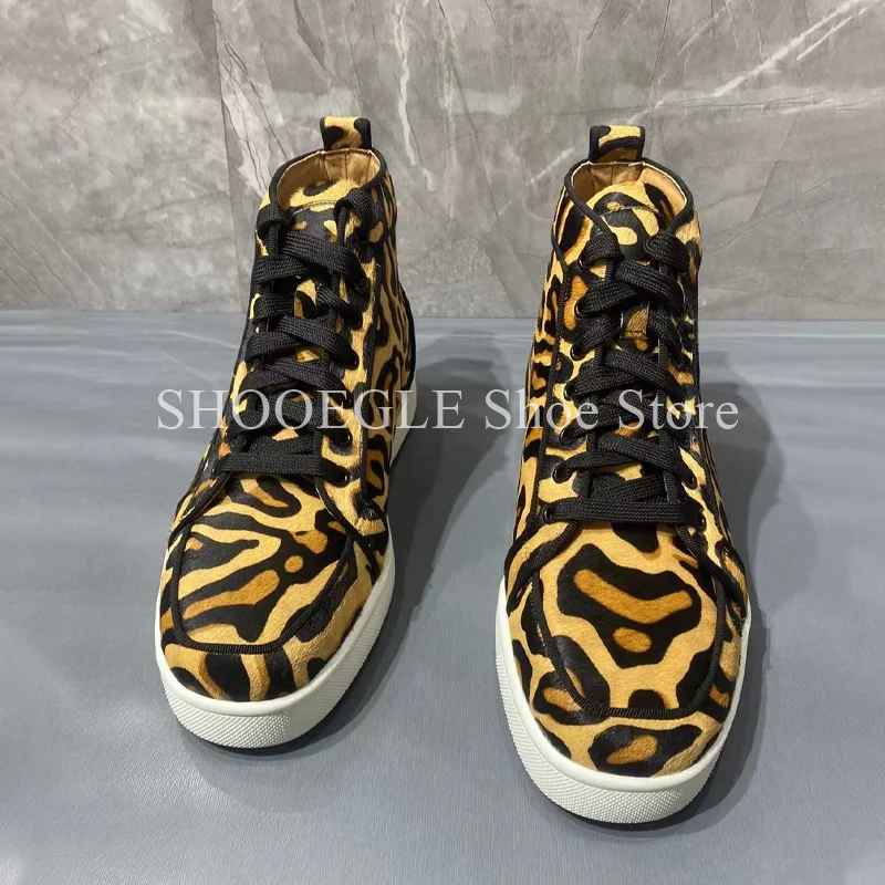 Włosie końskie wzór w cętki zamszowe męskie buty na co dzień Sneaker okrągłe Toe sznurowane męskie buty w nowym stylu wygodne wysokie płaskie buty