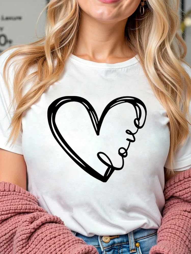 

Fashionable Love Print American Trend Women's T-shirts Fashion Clothing Graphics Y2k Individual Street Clothing Half-sleeved Top