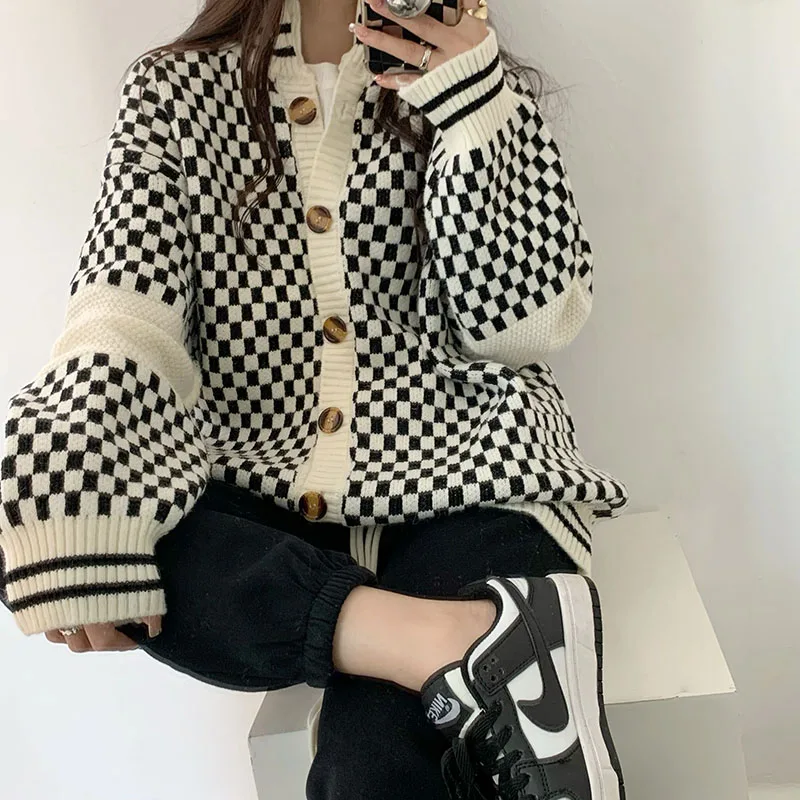 Black White Plaid Sweater Women Retro Long Sleeve Buttons Knitted Cardigan Fashion Chessboard Korean Loose Warm Jacket