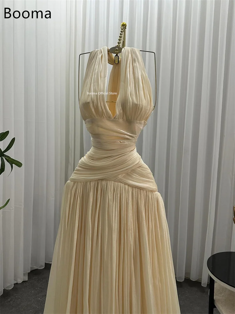 Booma a-line مطوي على شكل حرف v لامعة للنساء للحفلات الراقصة فساتين رسمية للنساء بدون أكمام فستان سهرة أنيق مخصص 2025