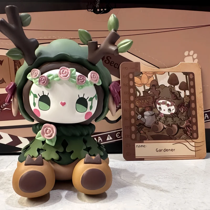 الأصلي لاكي إيما سيكريت فورست بليزارد ماونتن فيلا سلسلة صندوق أعمى أنيمي الشكل سطح المكتب الديكور kawaii هدية الكريسماس