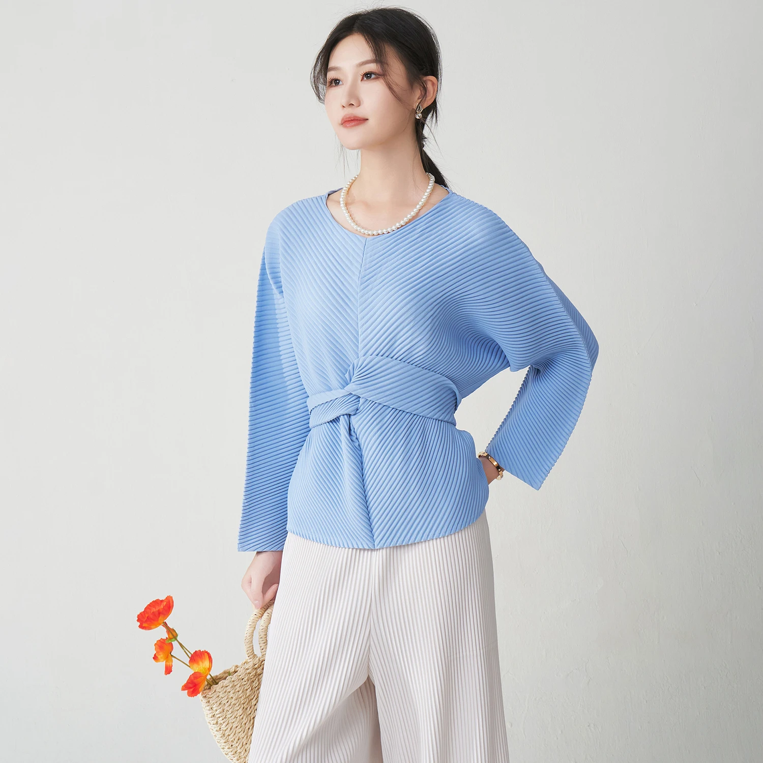 

2025 Autumn Sweet Style Women's Top Miyake Pleated Lace-up Solid Color Elegant Casual Women's Clothing