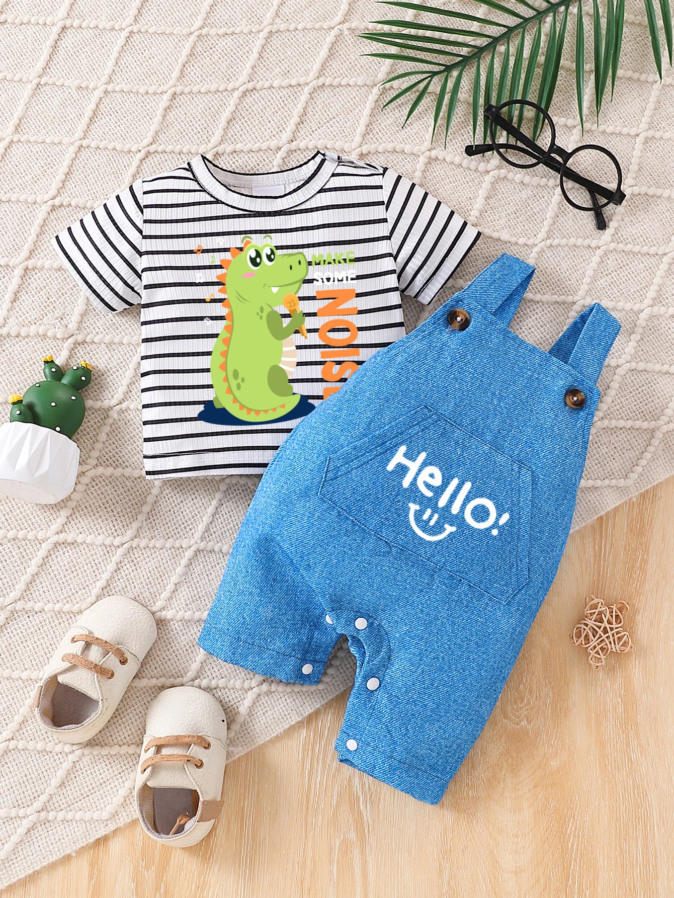 

Summer Baby Boys Clothing Set Dinosaur "MAKE NOISE" Print Striped Ribbed Tee & "Hello!" Faux Denim Overalls 2Pcs Casual Playwear