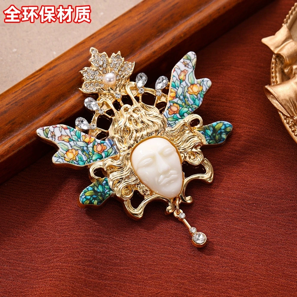 High end goddess portrait brooch, exquisite retro court style wings, beautiful woman's head chest flower