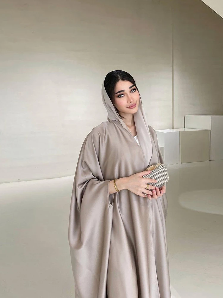 Middle Eastern Muslim Robe Fashion Soft Light Satin Bat Sleeves Long sleeved Coat Women\'s Arabic Robe